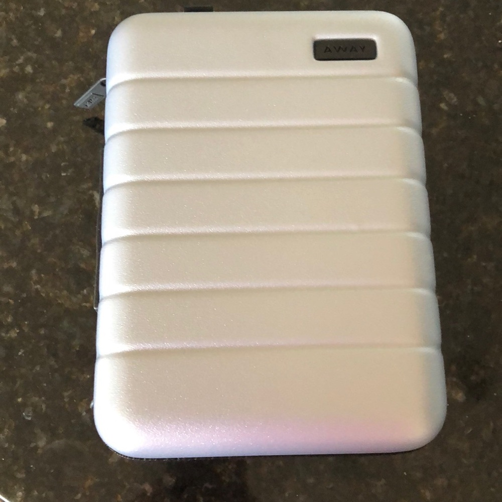 AWAY Travel Mini